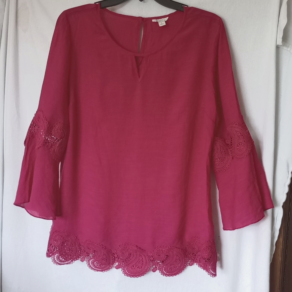 Est 1946 dark pink bell sleeve blouse with pretty crochet in sleeves and bottom